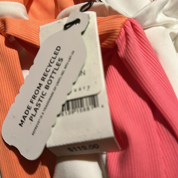 SANCTUARY SWIM color block one piece medium - Picture 4 of 4